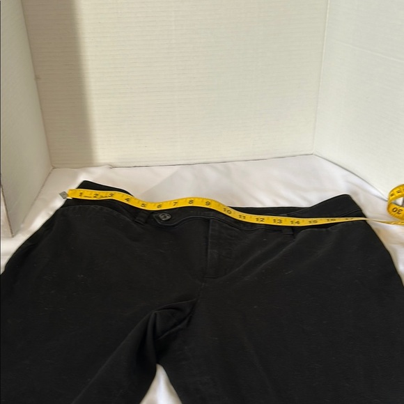 Sleek Black Pants - Picture 4 of 6